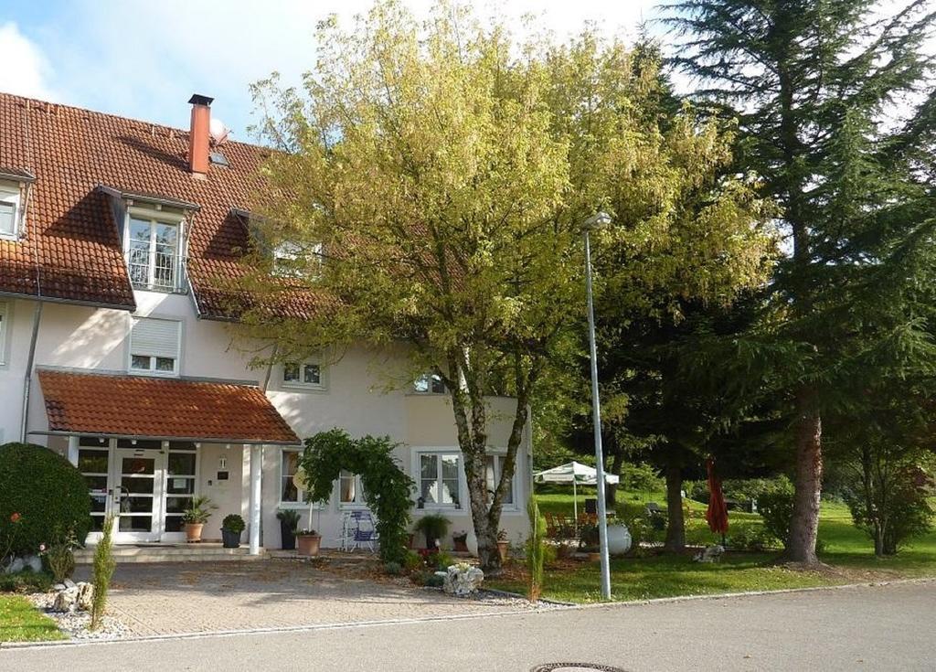 Hotel Schlossmatt Schwoerstadt Bagian luar foto