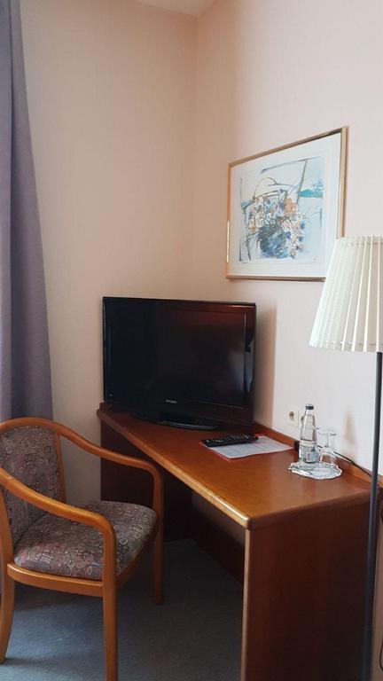 Hotel Schlossmatt Schwoerstadt Bagian luar foto